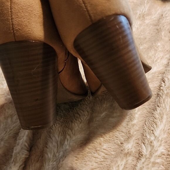 Old Navy Boots Womens 10 Ankle Booties Block Heels Comfort Brown Suede Side Zip. - Picture 4 of 5